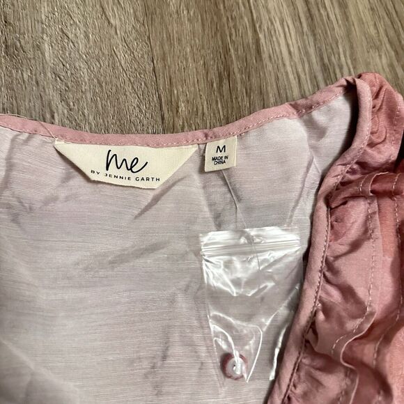 Me Jennie Garth Ruffle Neckline-Shell Pink Long sleeve Sz Medium peasant blouse - Picture 10 of 11